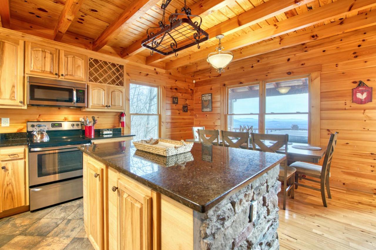 Hawk'S View Log Cabin Lake Lure Exterior photo