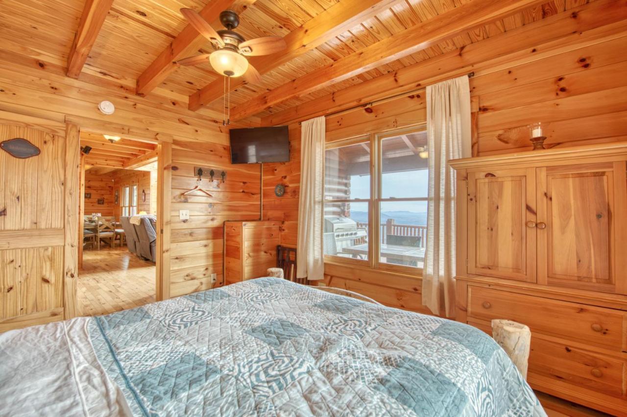 Hawk'S View Log Cabin Lake Lure Exterior photo