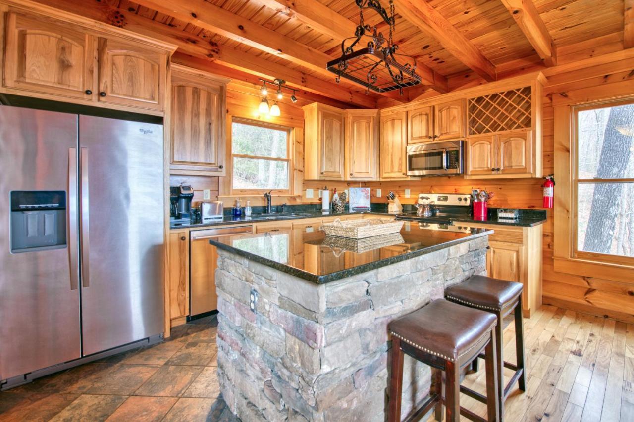 Hawk'S View Log Cabin Lake Lure Exterior photo