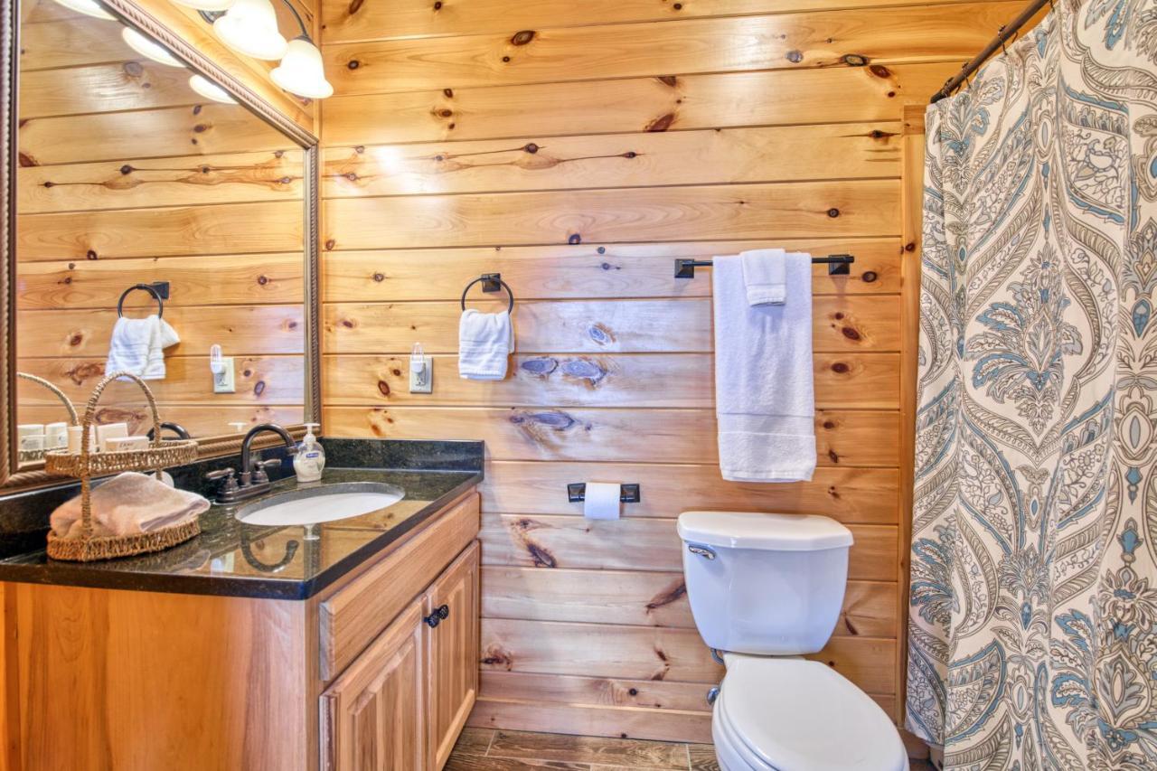 Hawk'S View Log Cabin Lake Lure Exterior photo