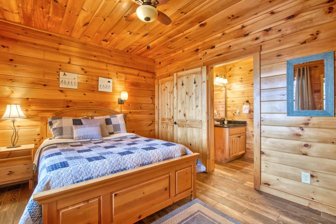 Hawk'S View Log Cabin Lake Lure Exterior photo