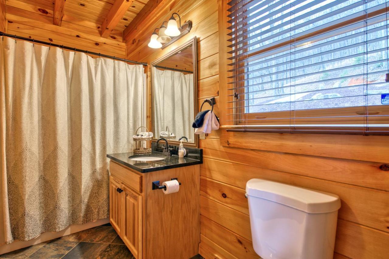 Hawk'S View Log Cabin Lake Lure Exterior photo